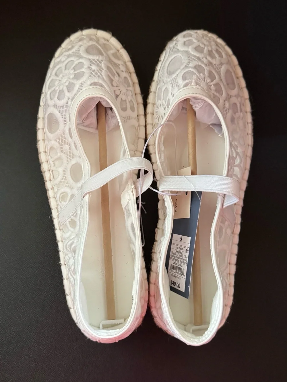 Universal Thread Women’s Memory Foam Shoes